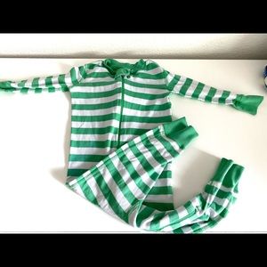 Hanna Andersson Sleeper pajamas 18-24M green